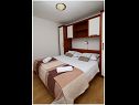 Apartments Elvi - amazing position & parking: A1 mali(2+1), A2(2+2), A3(4+1), A4 gornji(4+1) Primosten - Riviera Sibenik  - Apartment - A3(4+1): bedroom