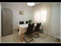 Apartments and rooms Mirja - with parking : A1(4), SA2(2), R1(2), R4(2), SA3(2) Primosten - Riviera Sibenik  - Apartment - A1(4): dining room