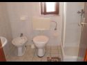 Apartments Vik - 60 m from the sea: A1(2+2), A2(2+1), A3(2+1), A4(2+2) Razanj - Riviera Sibenik  - Apartment - A1(2+2): bathroom with toilet