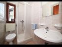 Apartments Vik - 60 m from the sea: A1(2+2), A2(2+1), A3(2+1), A4(2+2) Razanj - Riviera Sibenik  - Apartment - A2(2+1): bathroom with toilet