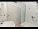 Apartments Srki - 50m from the sea: A1 prizemlje (4) , A2 kat (4) Rogoznica - Riviera Sibenik  - Apartment - A2 kat (4): bathroom with toilet