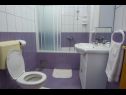 Apartments Marija - by the sea: A4(2+2), A5(2+2) Rogoznica - Riviera Sibenik  - Apartment - A4(2+2): bathroom with toilet