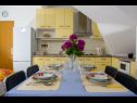 Apartments Marija - by the sea: A4(2+2), A5(2+2) Rogoznica - Riviera Sibenik  - Apartment - A4(2+2): kitchen and dining room