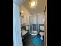 Apartments Tea - parking and grill, 100 m from sea A1(2+1), SA2(2), SA3(2), A4(4+2) Rogoznica - Riviera Sibenik  - Apartment - A4(4+2): bathroom with toilet