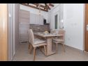 Apartments Ivan - with jacuzzi A1(4+2) Sibenik - Riviera Sibenik  - Apartment - A1(4+2): kitchen and dining room