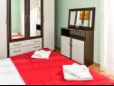 Apartments Hope - 200 m from sea: A1(4+2), A2(2+2), A3(2+2), A4(2+1), A5(2+1) Srima - Riviera Sibenik  - Apartment - A1(4+2): bedroom