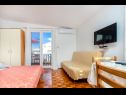 Apartments Malaga - comfortable and free parking: A2 B(4+1), SA C(2+1), SA D(2+0), SA E(2+1) Tribunj - Riviera Sibenik  - Studio apartment - SA C(2+1): 