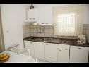 Apartments Araz - parking and barbecue: A1(4+1), A2(3) Vodice - Riviera Sibenik  - Apartment - A2(3): kitchen