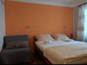 Apartments Jak - parking and BBQ: A1(2+1), A2(2+1), A3(4+1) Vodice - Riviera Sibenik  - Apartment - A3(4+1): bedroom