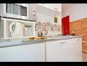 Apartments Goga - with free parking A1(2+2), A2(2+1), A3(2+2), A4(2+1) Vodice - Riviera Sibenik  - Apartment - A2(2+1): kitchen