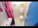 Apartments Goga - with free parking A1(2+2), A2(2+1), A3(2+2), A4(2+1) Vodice - Riviera Sibenik  - Apartment - A4(2+1): bathroom with toilet
