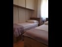 Holiday home Ani - 30 m from beach : H(4+1) Maslinica - Island Solta  - Croatia - H(4+1): bedroom