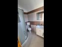 Apartments Bamba - sea view: A1 93(4), A2 94(4) Rogac - Island Solta  - Apartment - A1 93(4): bathroom with toilet
