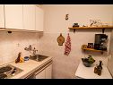 Apartments Marko - 10 m from sea: A1-Mali(2+1), A3-Veliki(4+1) Stomorska - Island Solta  - Apartment - A1-Mali(2+1): kitchen