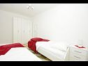Apartments Ivica - parking: A1(4+2), A2(4+1) Kastel Gomilica - Riviera Split  - Apartment - A2(4+1): bedroom