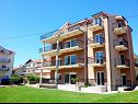 Apartments Maria - compfortable and cosy: A1(6+2) Kastel Luksic - Riviera Split  - house
