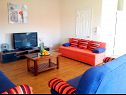 Apartments Maria - comfortable and cosy: A1(6+2) Kastel Luksic - Riviera Split  - Apartment - A1(6+2): living room