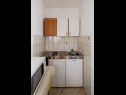 Apartments Milica - parking and garden: A1(6), SA2 gornji(2), SA3 donji(2), A4(2+1) Kastel Luksic - Riviera Split  - Studio apartment - SA2 gornji(2): kitchen