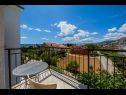 Apartments Milica - parking and garden: A1(6), SA2 gornji(2), SA3 donji(2), A4(2+1) Kastel Luksic - Riviera Split  - Studio apartment - SA3 donji(2): balcony