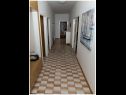 Apartments Ivan - modern: A1(6+2) Kastel Luksic - Riviera Split  - Apartment - A1(6+2): hallway
