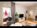 Apartments Jurica - 100 m from sea: A1(3+2), SA2(2), A3(2+2) Kastel Novi - Riviera Split  - Apartment - A1(3+2): living room