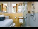 Apartments Jurica - 100 m from sea: A1(3+2), SA2(2), A3(2+2) Kastel Novi - Riviera Split  - Apartment - A3(2+2): bathroom with toilet
