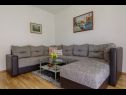 Apartments Vana - 400 m from beach: A1(4+1) Kastel Novi - Riviera Split  - Apartment - A1(4+1): living room