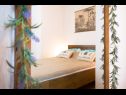 Apartments Sunny - 100 m from sea: A1(2+1) Kastel Stafilic - Riviera Split  - Apartment - A1(2+1): bedroom