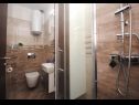 Apartments Damir - with garden: A1(6) Kastel Stafilic - Riviera Split  - Apartment - A1(6): bathroom with toilet