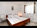 Apartments Lidia - barbecue: A1(2+2) Kastel Stari - Riviera Split  - Apartment - A1(2+2): bedroom