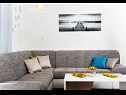 Apartments MARISKA - with swimming pool A1(6+2), A2(6+2) Podstrana - Riviera Split  - Apartment - A1(6+2): living room