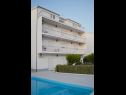 Apartments Vin - with pool; A1(6+2), A2(6+2), A3(5+2) Podstrana - Riviera Split  - house