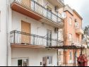 Apartments Knez 1 - 50 m from beach: A3(4) Podstrana - Riviera Split  - house