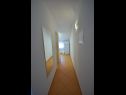 Apartments Ante - comfortable: SA1(2), SA2(2), SA3(2), SA4(2), SA5(2), SA6(2) Podstrana - Riviera Split  - Studio apartment - SA3(2): hallway