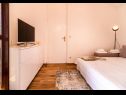 Apartments Branka - 50 m from beach: A1(2+2) Podstrana - Riviera Split  - Apartment - A1(2+2): living room