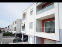 Apartments Perla - modern and cozy : A1(2) Podstrana - Riviera Split  - parking