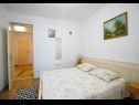 Apartments Marija - 120 m from the beach : A1(4+1), SA3(2) Podstrana - Riviera Split  - Apartment - A1(4+1): bedroom