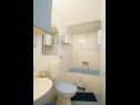 Apartments Marija - 120 m from the beach : A1(4+1), SA3(2) Podstrana - Riviera Split  - Studio apartment - SA3(2): bathroom with toilet