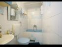 Apartments Marija - 120 m from the beach : A1(4+1), SA3(2) Podstrana - Riviera Split  - Studio apartment - SA3(2): bathroom with toilet