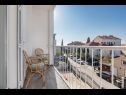 Apartments Neven - comfortable & great location: A1(4+2) Split - Riviera Split  - house