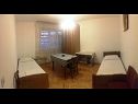 Rooms Nikola - 2 rooms: R1(2), R2(2) Split - Riviera Split  - Room - R2(2): room