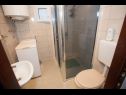 Apartments Božo - in centre: A1(3+1) Split - Riviera Split  - Apartment - A1(3+1): bathroom with toilet