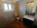Apartments Oasis - close to beach & center A1(2) Split - Riviera Split  - Apartment - A1(2): bathroom with toilet