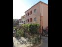 Apartments Edvard - garden terrace : SA1- zeleni (2), SA2- plavi (2) Split - Riviera Split  - house