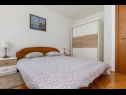 Apartments Jurmar - with terrace : A1(4+2)  Split - Riviera Split  - Apartment - A1(4+2) : bedroom