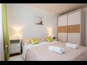 Apartments Dragica 1 - cozy flat : A1(3) Split - Riviera Split  - Apartment - A1(3): bedroom