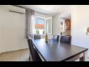 Apartments Dino - spacious near city centre: A1(7) Split - Riviera Split  - Apartment - A1(7): dining room
