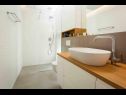 Apartments Sandra - luxury gem near the beach A1(2+1) Split - Riviera Split  - Apartment - A1(2+1): bathroom with toilet
