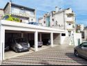 Apartments Miro - modern: A1-prizemlje (4+2), A2 desni(3+2), A3 lijevi(3+2) Split - Riviera Split  - parking