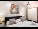 Apartments Miro - modern: A1-prizemlje (4+2), A2 desni(3+2), A3 lijevi(3+2) Split - Riviera Split  - Apartment - A1-prizemlje (4+2): bedroom